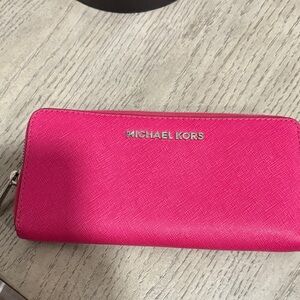 Michael Kors Fuchsia Wallet